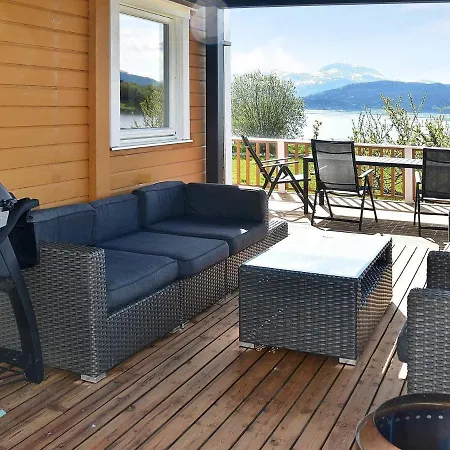 Holiday home Ii *